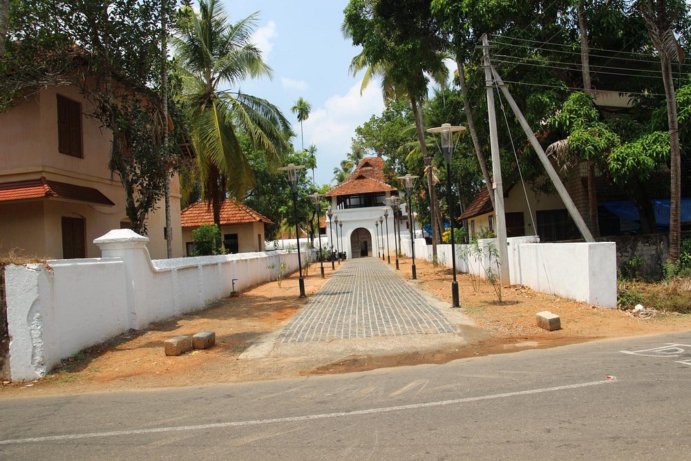 Paliam Nalukettu and Kovilakam
 Ernakulam