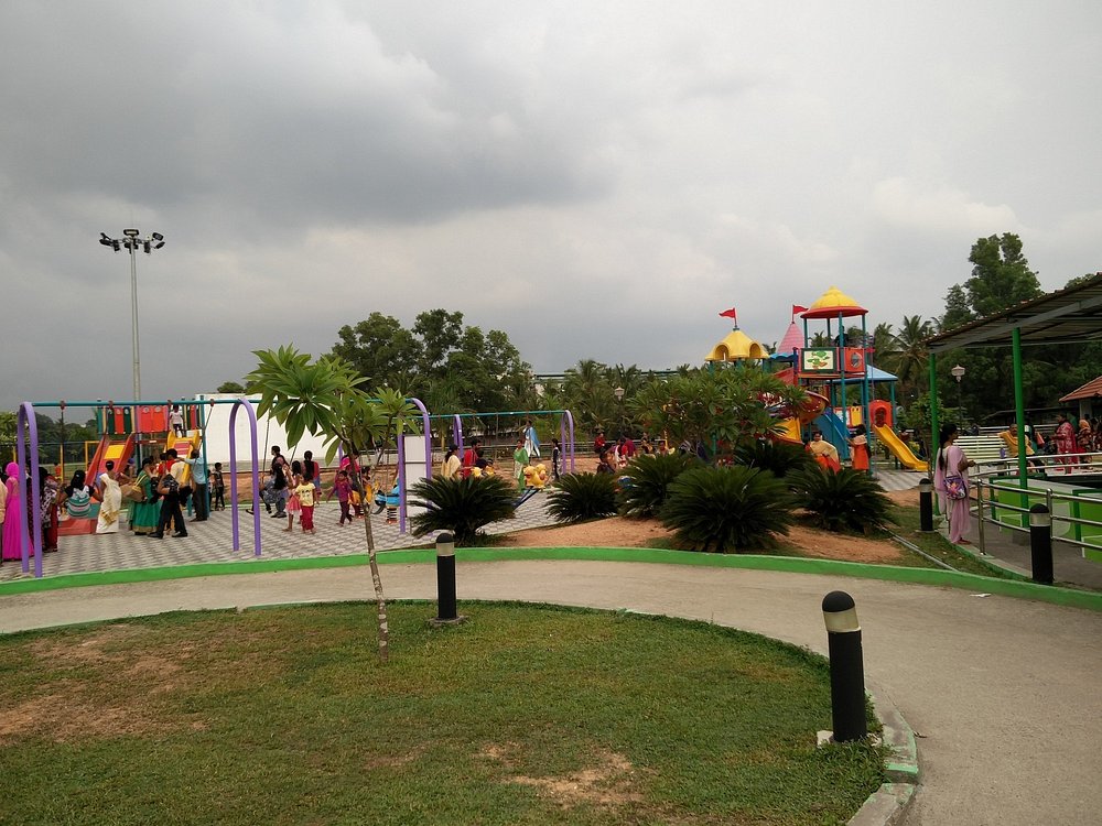 Thanneerchal Park Ernakulam  